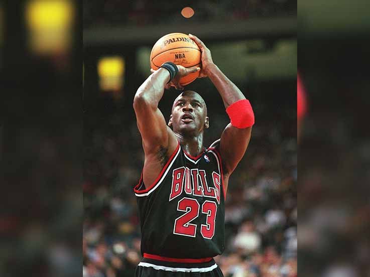 Michael Jordan 2. Copyright: © Getty Images/ Alexander Hassenstein