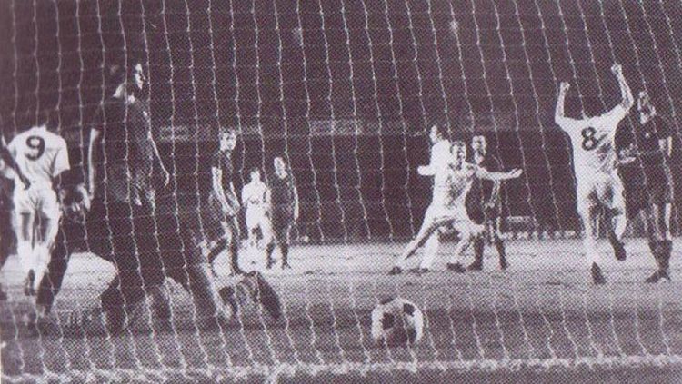 Pemandangan pertandingan Inter-Cities Fairs Cup Trophy Play-Off antara Barceloba vs Leeds United, 22 September 1971. Copyright: © Ozwhitelufc