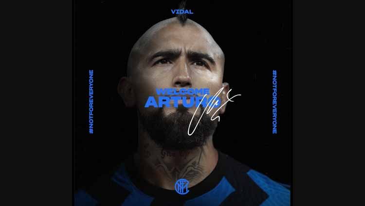 Arturo Vidal resmi ke Inter Milan. Copyright: © Twitter@Inter_en