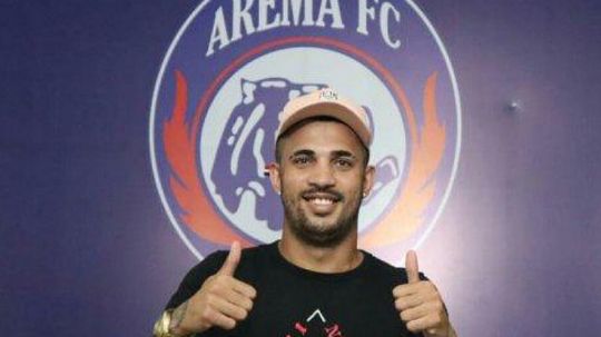 Bek Arema FC, Caio Ruan. Copyright: © Official Arema FC