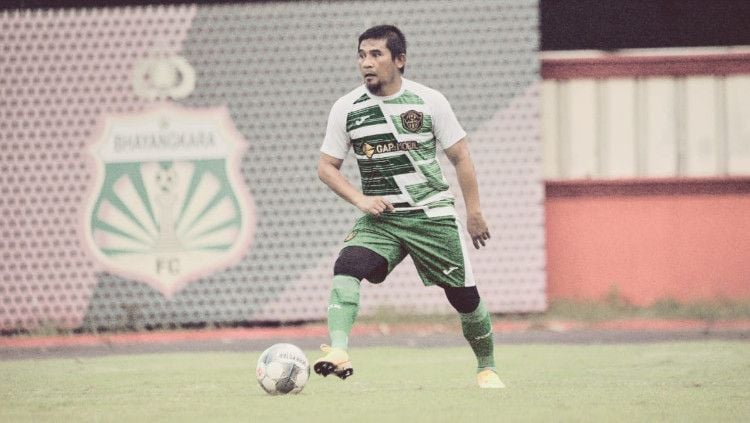 Nova Zainal, mantan striker Persikota Tangerang pada era Divisi I Liga Indonesia. Copyright: © The Beautifull Game
