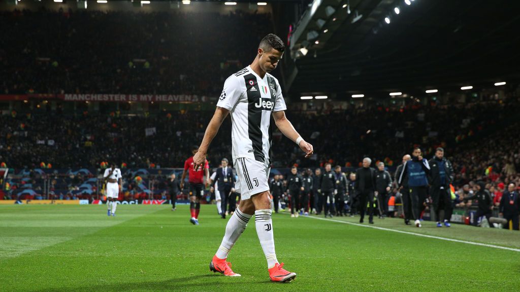 Manchester United tengah menyongsong kepulangan Cristiano Ronaldo, sang mantan terindah mereka dari Juventus yang semakin mendekati kenyataan. Copyright: © Martin Rickett/PA Images via Getty Images
