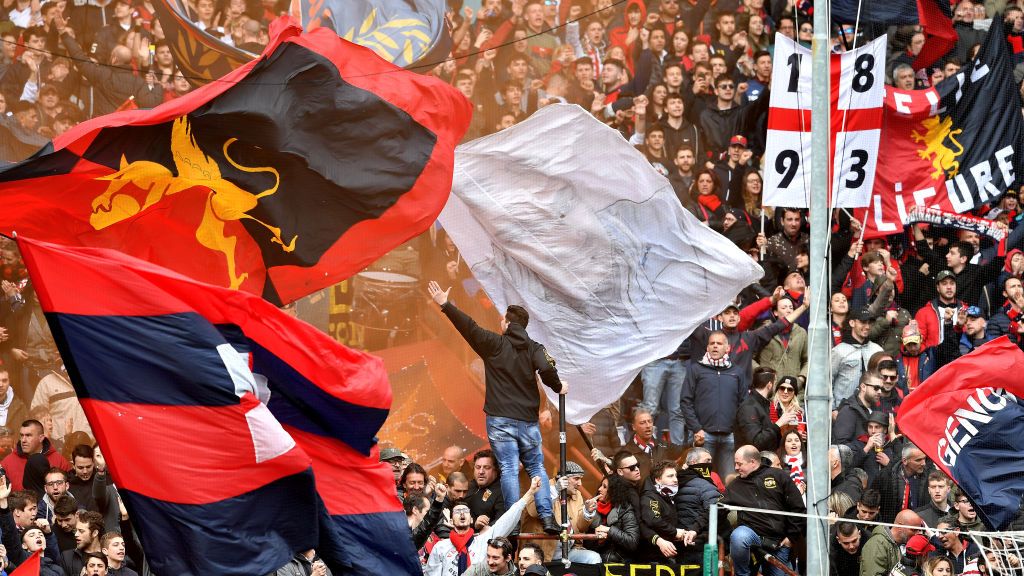 Genoa menjadi cluster baru Covid-19 di Serie A Italia usai 22 pemain dan staf mereka positif terjangkit virus mematikan tersebut. Copyright: © Andrea Staccioli/LightRocket via Getty Images