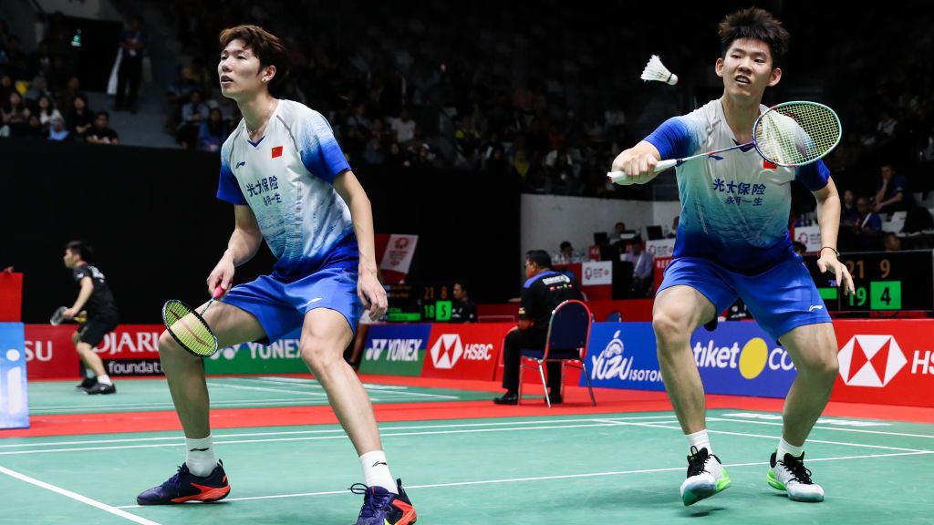 Media China berharap ada keajaiban untuk ganda putranya di Olimpiade Tokyo tahun 2021 setelah harus menghadapi pasangan dari negara kuat Indonesia. Copyright: © Shi Tang/Getty Images
