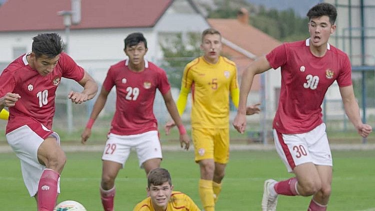 Kekuatan Timnas Indonesia U-19 bakal full team dalam menghadapi Bosnia Herzegovina nanti karena Witan Sulaeman dan Elkan Baggott dipastikan bermain. Copyright: © PSSI