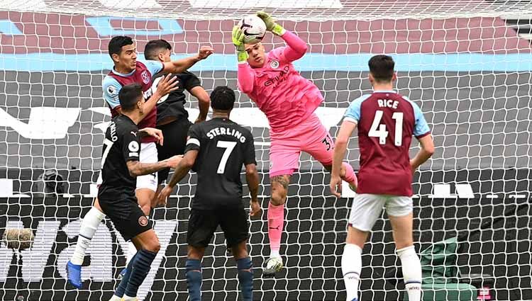 West Ham United vs Manchester City saat bertemu di Liga Inggris musim lalu. Copyright: © JUSTIN TALLIS/POOL/AFP via Getty Images