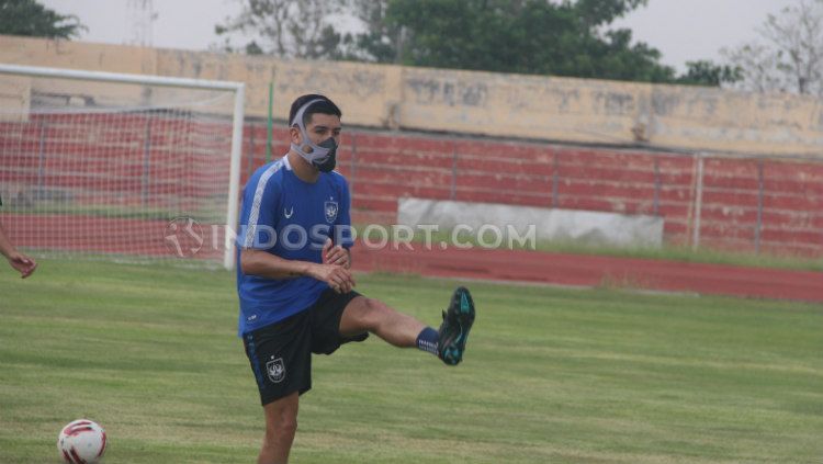 Pemain asing PSIS Semarang dari Palestina, Jonathan Cantillana. Copyright: © Alvin Syaptia Pratama/INDOSPORT