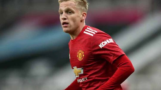 Donny van de Beek kini beralih ke Everton. Copyright: © Alex Pantling/Getty Images