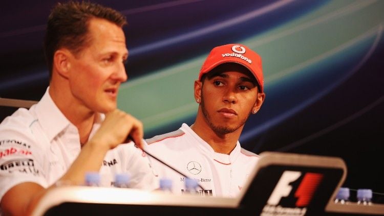 Michael Schumacher dan Lewis Hamilton di GP Monaco 2012. Copyright: © Clive Mason/Getty Images