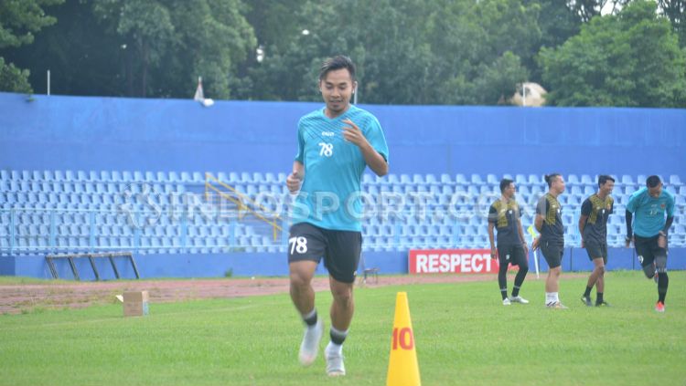 Striker Sriwijaya FC, Rahel Radiansyah menjalani latihan sebelum tim diliburkan Copyright: © Muhammad Effendi/INDOSPORT
