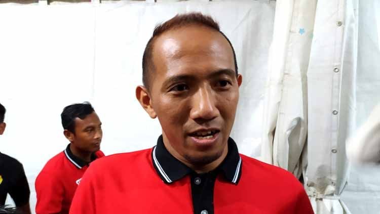 Mantan pemain Persib Bandung, Siswanto, tidak menyangka namanya masuk dalam daftar peserta kepelatihan lisensi C AFC. Copyright: © Arif Rahman/INDOSPORT