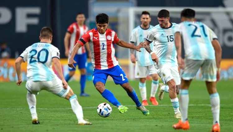 Laga pertandingan antara Argentina vs Paraguay, Kualifikasi Amerika Selatan untuk Qatar 2022. Copyright: © MARCELO ENDELLI/POOL/AFP via Getty Images