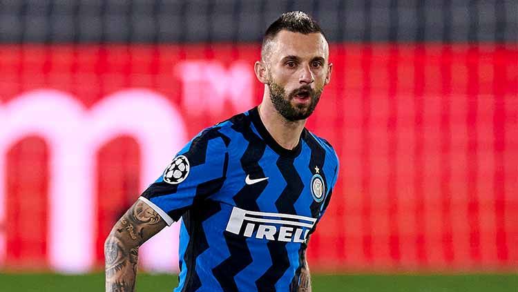 Masa depan Marcelo Brozovic di Inter Milan menemui titik terang setelah sang pemain sepakat untuk melanjutkan negosiasi kontrak yang sempat tertunda. Copyright: © Diego Souto/Quality Sport Images/Getty Images