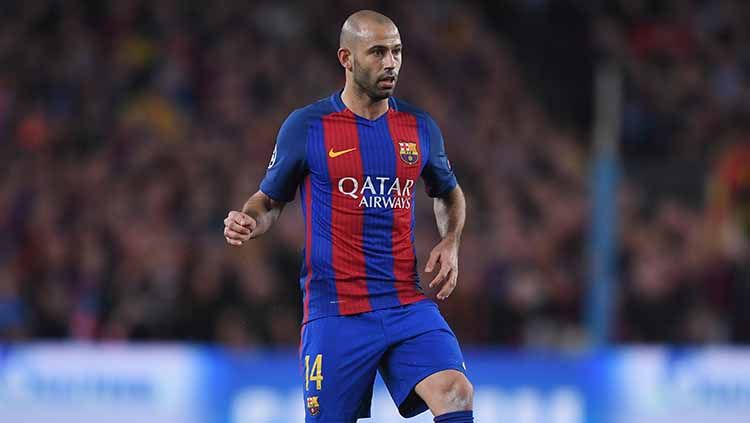 Eks bintang Barcelona, Javier Mascherano, resmi gantung sepatu. Pria Argentina itu punya catatan unik di mana ia bergelimang gelar tapi miskin gol di Blaugrana. Copyright: © Michael Regan/Getty Images