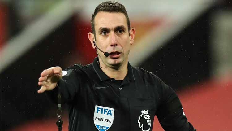 Satu nama jadi sorotan usai laga Liga Inggris Manchester United vs West Brom. Uniknya, sosok itu bukanlah pemain kedua klub melainkan sang wasit, David Coote. Copyright: © Robbie Jay Barratt - AMA/Getty Images