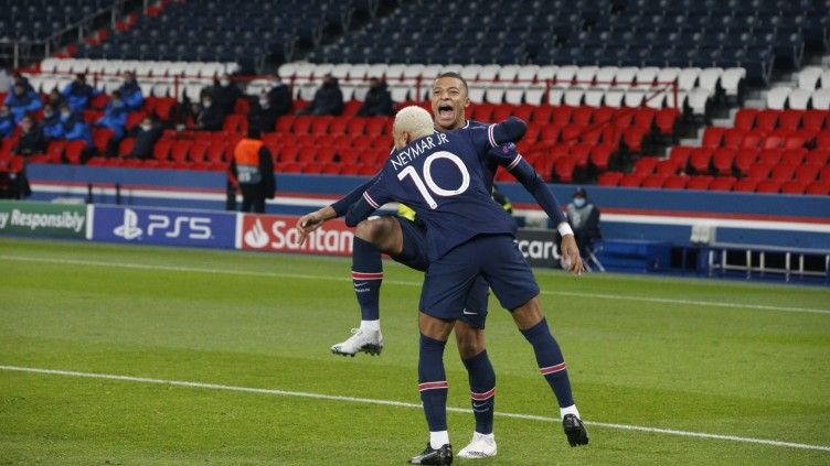 Hasil Ligue 1 Prancis Clermont vs PSG: Neymar dan Mbappe Hattrick, Le Parisiens Pesta Gol. Copyright: © Twitter @PSG_English