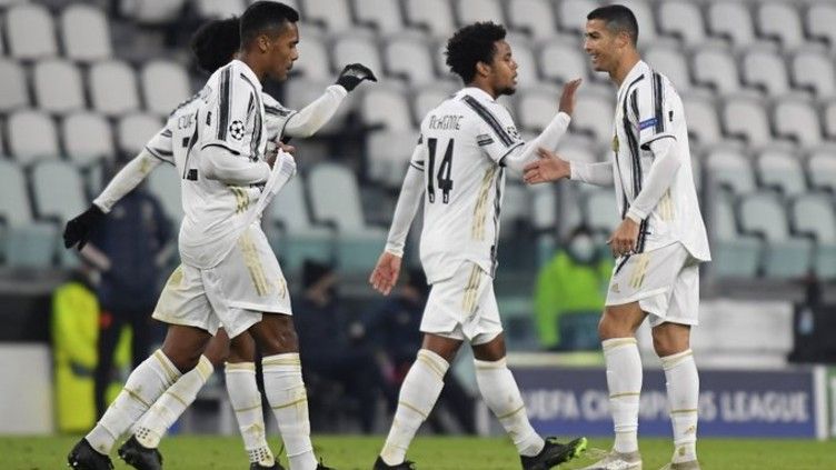 Ketika Cristiano Ronaldo berhasil membawa Juventus menyamakan kedudukan dari Ferencvaros Copyright: © Twitter @ChampionsLeague