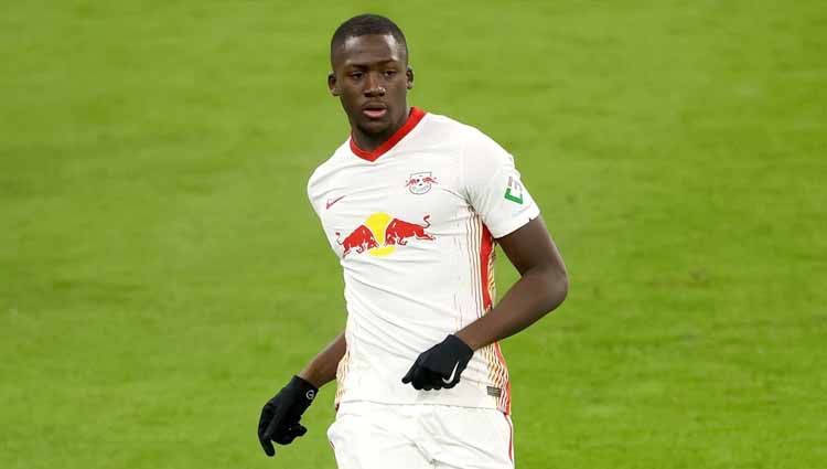 Pemain RB Leipzig, Ibrahima Konate, dikaitkan dengan klub Liga Inggris, Liverpool. Copyright: © Alexander Hassenstein/Getty Images