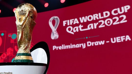 Trofi Piala Dunia 2022 di Qatar Copyright: © FIFA/FIFA via Getty Images