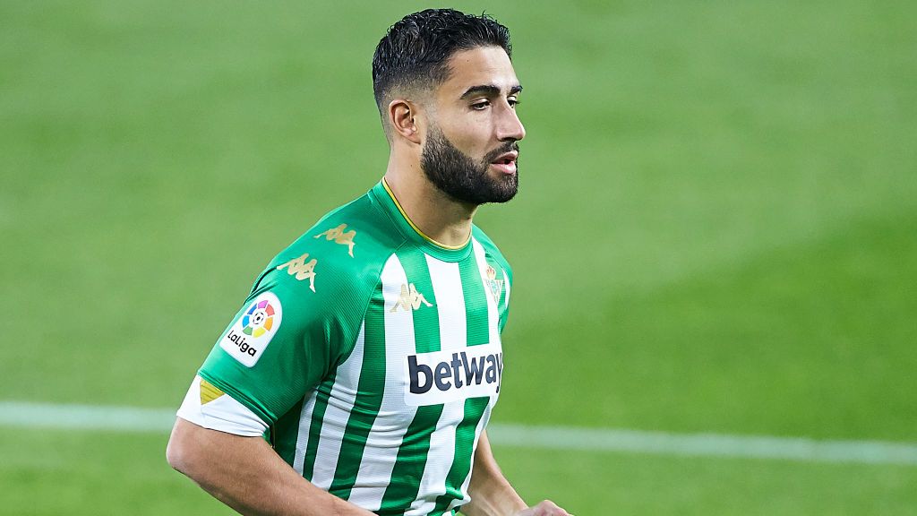 Barcelona berencana membeli Nabil Fekir pada bursa transfer musim panas mendatang usai membuat enam assist di Liga Spanyol musim ini untuk Real Betis. Copyright: © Fran Santiago/Getty Images