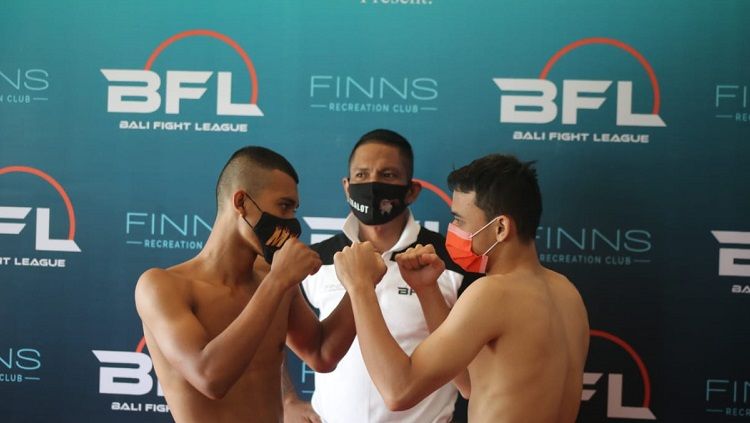 Dua orang fighter yang akan bertarung pada ajang Bali Fight League 2020 di  Finns Recreation Club Badung, Sabtu (12/12/2020). Copyright: © Ofisial BFL