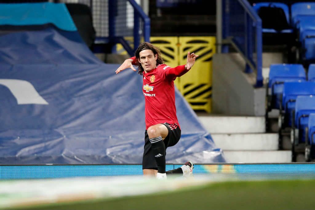 Selebrasi gol Edinson Cavani di laga Everton vs Manchester United. Copyright: © Clive Brunskill/Getty Images