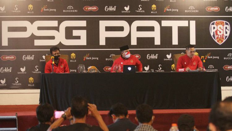Tim Liga 2 Indonesia, PSG (Putra Sinar Giri) Gresik secara resmi berpindah ke Pati. Copyright: © Dok. PSG