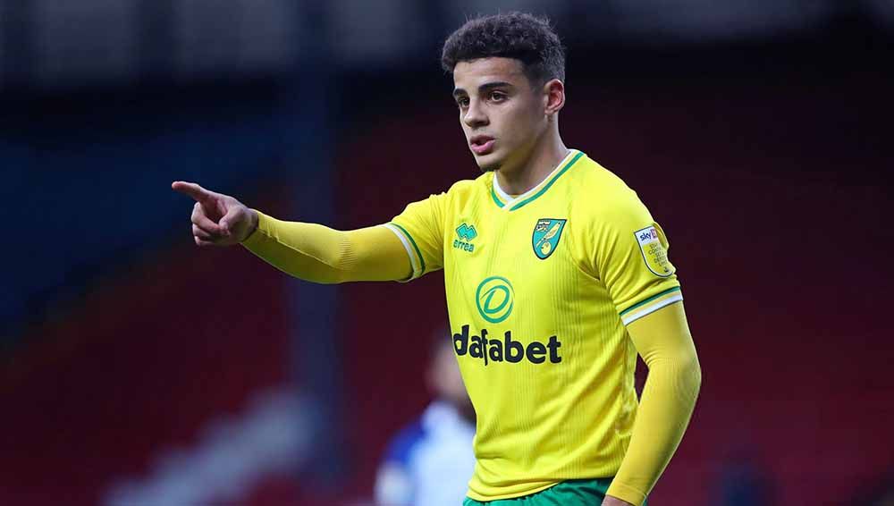 Jelang dibukanya bursa transfer Januari, Manchester United membidik Max Aarons, bek kanan Norwich City yang juga sempat jadi incaran Barcelona dan AC Milan. Copyright: © Alex Livesey/Getty Images