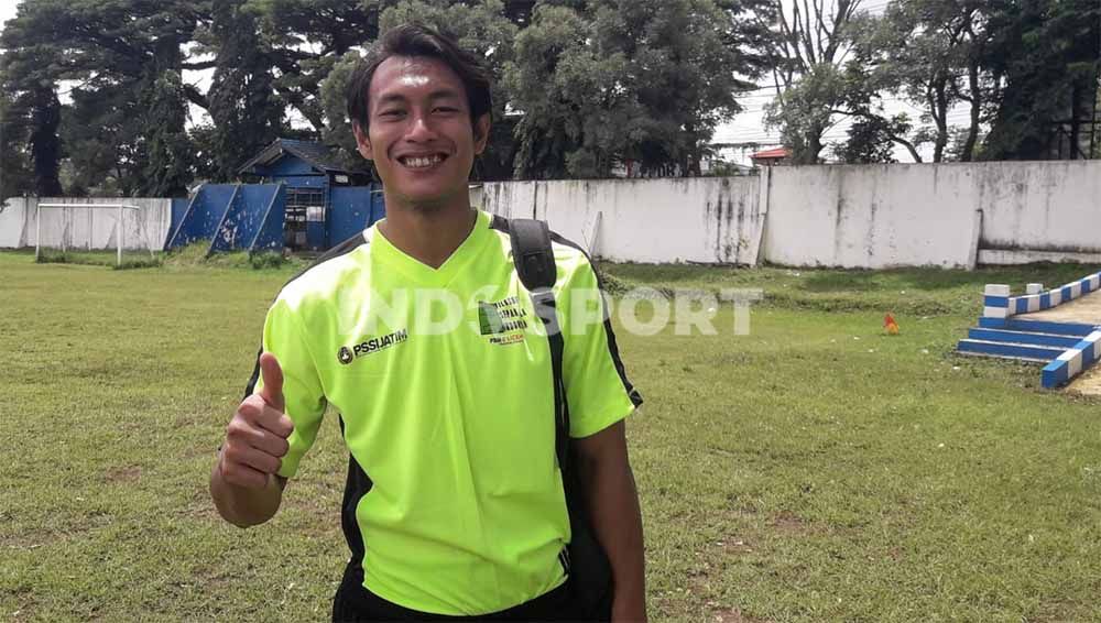 Bek Persebaya, Hansamu Yama Pranata, ikut kursus kepelatihan lisensi C AFC. Copyright: © Ian Setiawan/Indosport