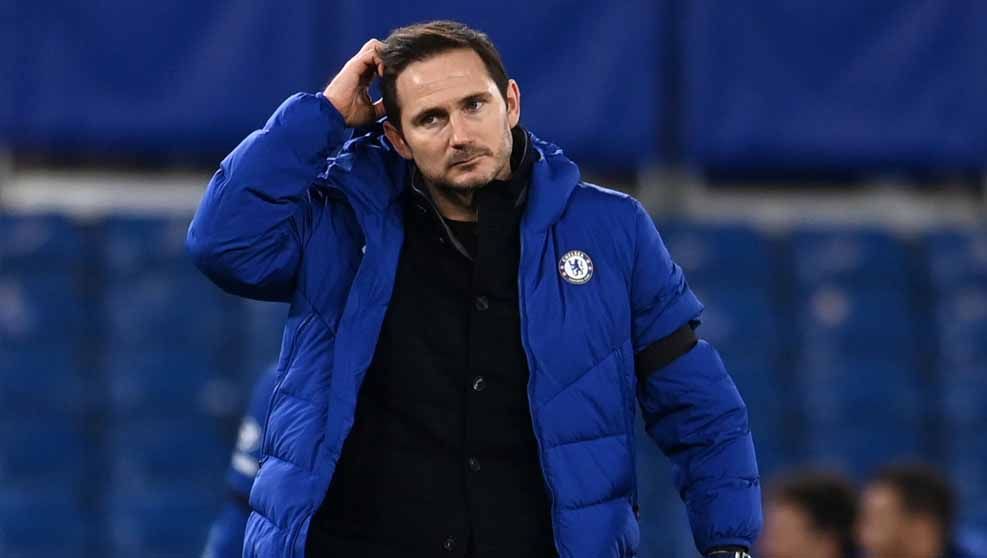 Frank Lampard resmi didepak dari kursi manajer klub Liga Inggris, Chelsea. Rupanya sang mantan gelandang kena karma dari salah satu pendahulunya, Andre Villas-Boas. Copyright: © Andy Rain - Pool/Getty Images