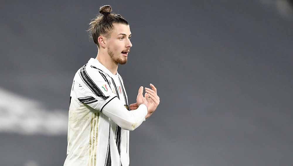 Pemain muda Juventus, Radu Dragusin. Foto: Daniele Badolato-Juventus FC/Getty Images. Copyright: © Daniele Badolato-Juventus FC/Getty Images)