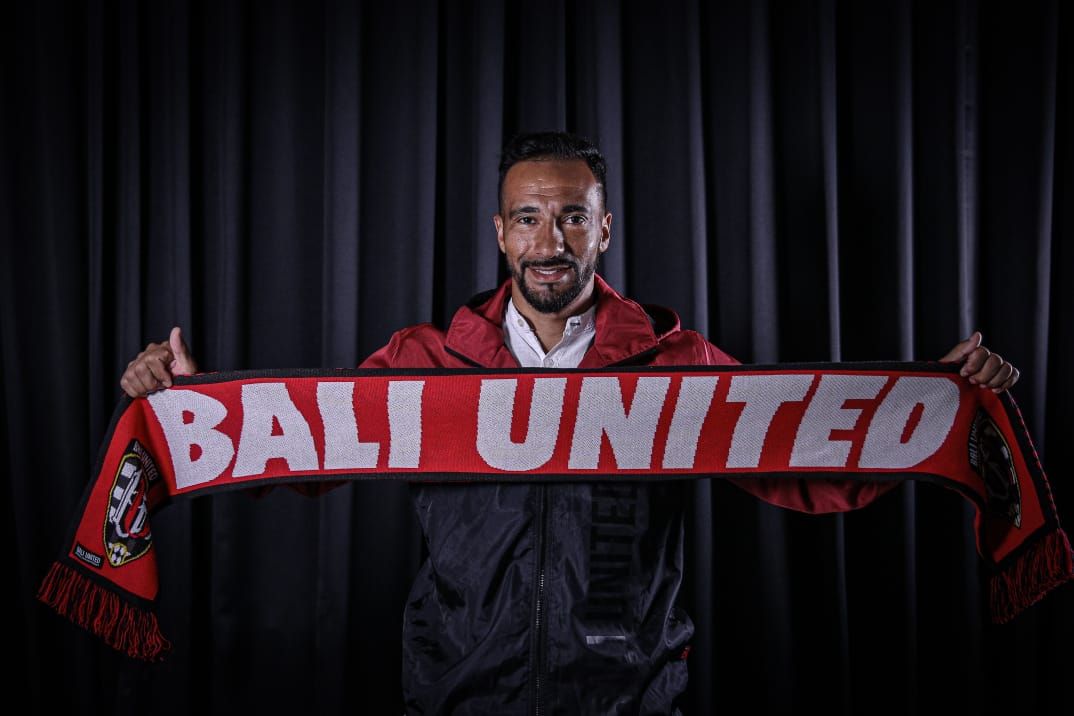 Gelandang Brasi, Diego Assis, bergabung dengan Bali United. Copyright: © Bali United