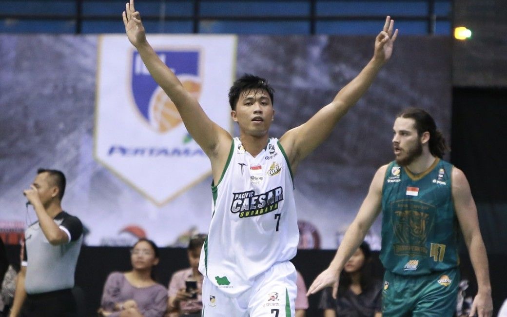 Gabriel Senduk, pemain Pacific Caesar Surabaya. Copyright: © Humas IBL