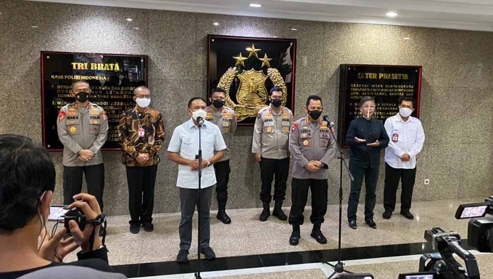 Polri secara resmi sudah mengeluarkan izin kompetisi Liga 1 dan Liga 2 hari ini. Copyright: © Humas Kemenpora