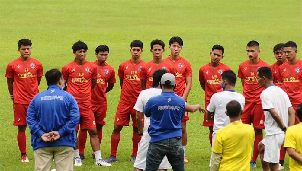 Arema FC saat memulai program latihan menyambut pra musim kompetisi. Copyright: © MO Arema FC