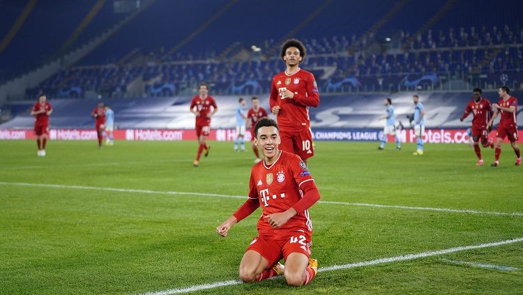 Bayern Munchen berhasil comeback dan memetik kemenangan 2-1 atas Mainz 05 pada pekan ke-15 Liga Jerman 2021/22 di Allianz Arena, Sabtu (11/12/21). Copyright: © FC Bayern