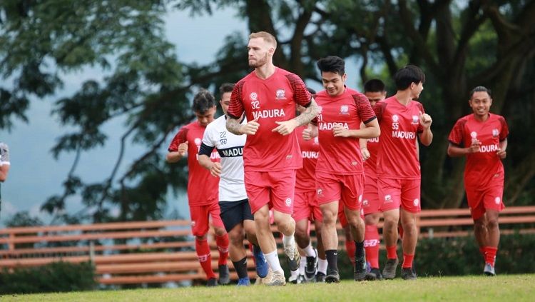 Madura United akan berpartisipasi di Piala Menpora 2021 dengan memasukkan 30 nama pemainnya. Copyright: © MO Madura United