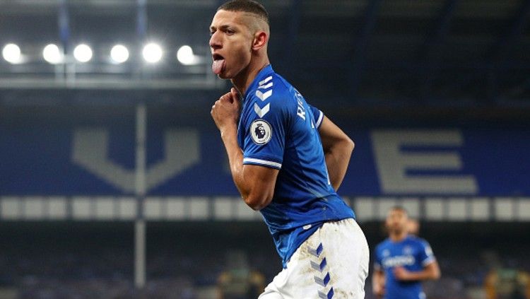 Richarlison punya peminat baru di bursa transfer yakni Tottenham Hotspur setelah sebelumnya sang jimat Everton sudah dihubungkan dengan Real Madrid. Copyright: © (Photo by Peter Byrne - Pool/Getty Images)