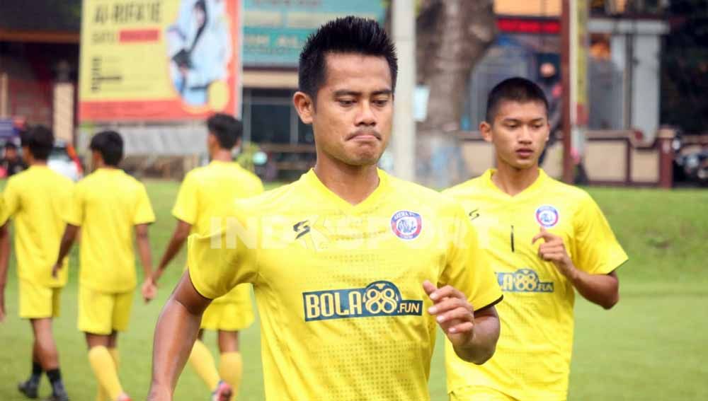 Muhammad Roby, bek Arema FC. Copyright: © Ian Setiawan/Indosport