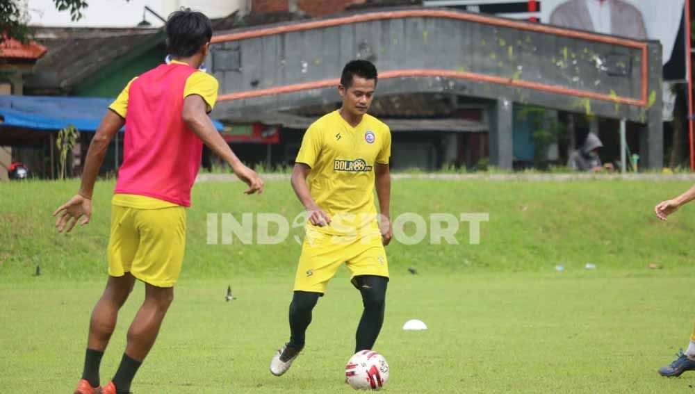 Muhammad Roby, bek Arema FC. Copyright: © Ian Setiawan/Indosport