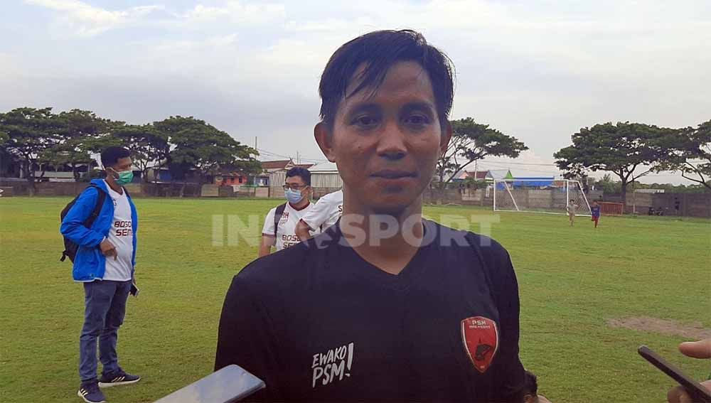 Bek sayap kiri anyar klub PSM Makassar, Abdul Rachman, menyerahkan semua keputusan kepada tim pelatih soal peluang bermainnya di Piala Menpora 2021. Copyright: © Adriyan Adirizky/INDOSPORT