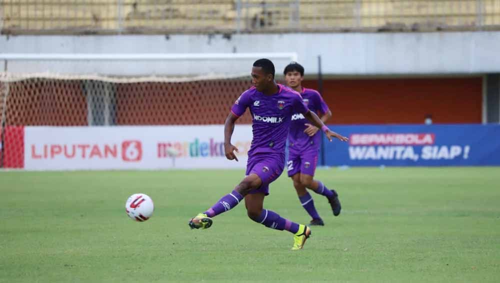 Tak punya beban tim pelatih Persita Tangerang akan menurunkan pemain dari tim U-20 saat jumpa Persib di Piala Menpora. Copyright: © Media Persita