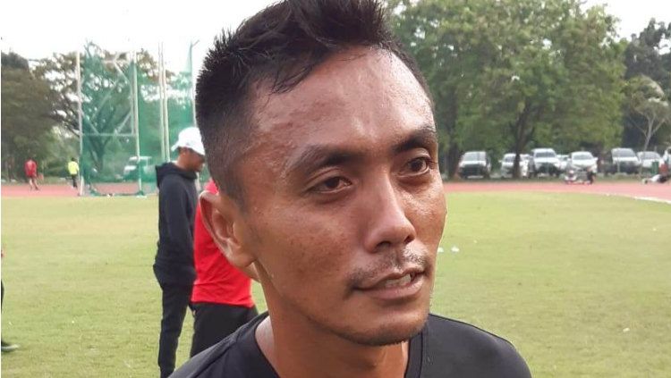 Penyerang anyar Sriwijaya FC, Dedi Hartono yang mulai bergabung latihan bersama pemain lain. Copyright: © Muhammad Effendi/INDOSPORT
