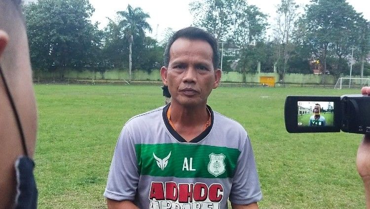 Pelatih PSMS Medan, Ansyari Lubis. Copyright: © Aldi Aulia Anwar/INDOSPORT