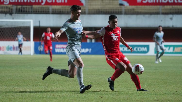 Persija akan kembali bertemu dengan Persib pada laga awal seri ketiga Liga 1 2021/22. Copyright: © Khairul Imam/Persija