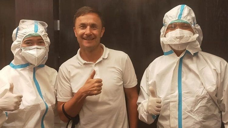 Direktur program Garuda Select, Dennis Wise. Copyright: © Instagram