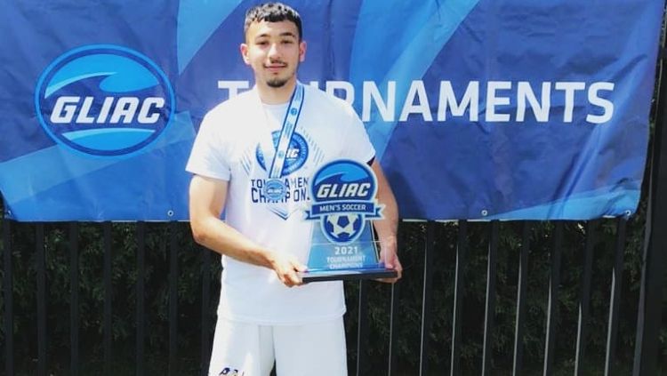 Pesepak Bola Indonesia, George Brown saat juara di Amerika Serikat Copyright: © instagram.com/indahbrown9/