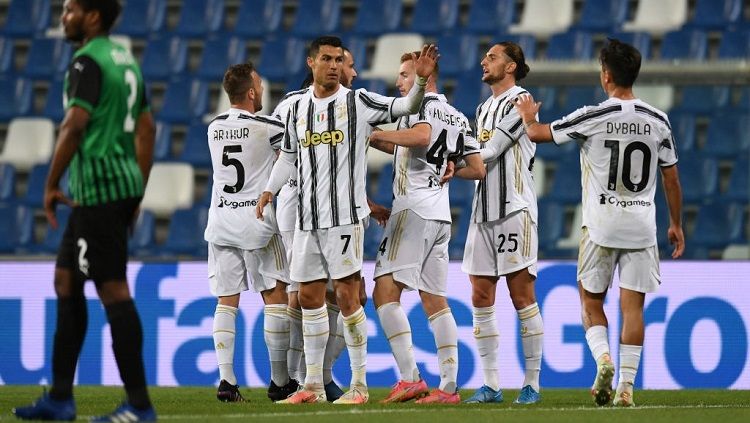 Meski gagal membawa mereka ke 4 besar Serie A Italia, kemenangan Juventus 3-1 atas Sassuolo menghasilkan 3 rekor bagi pemain mereka, termasuk Cristiano Ronaldo. Copyright: © Alessandro Sabattini/Getty Images