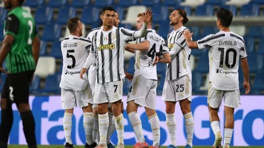 Juventus sukses mengalahkan Sassuolo pada laga laga pekan ke-36 Liga Italia 2020-2021, Kamis (13/05/21) dini hari WIB. Copyright: © Clive Brunskill/Getty Images