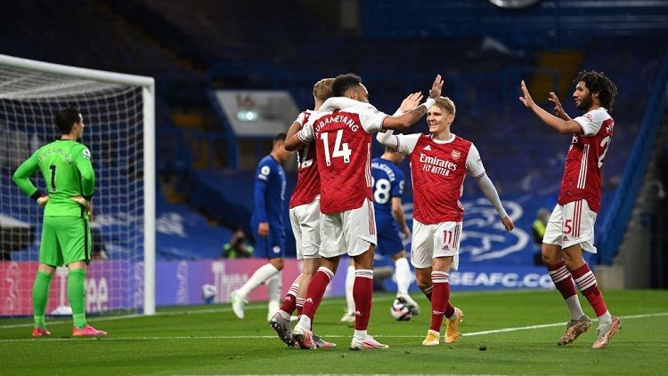 Berikut jadwal pertandingan pramusim hari ini yang akan menyajikan duel seru antara dua klub raksasa Liga Inggris yakni Arsenal vs Chelsea. Copyright: © Shaun Botterill/Getty Images